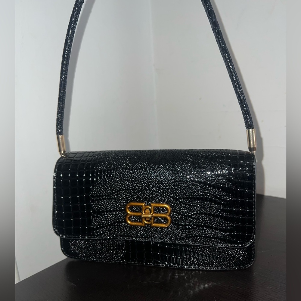 Fashion Nova Black Croc-Embossed Shoulder Bag